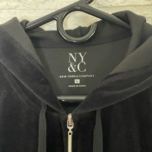 NY & Co Velour Black Tracksuit 2-piece set XL